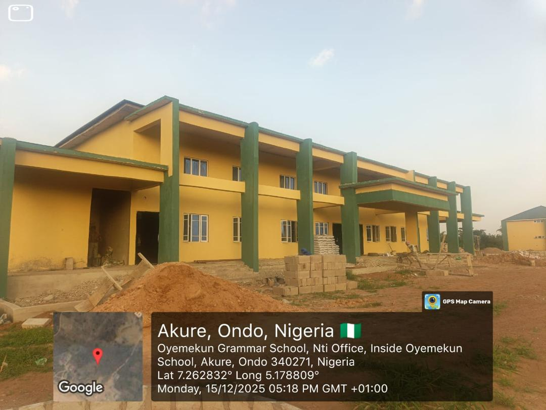 Multipurpose hall — roofing works, Oyemekun Grammar School